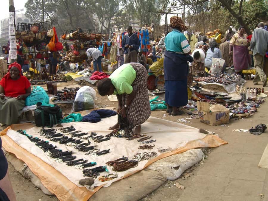 Nairobi: Explore Maasai Market for Unique Souvenirs - Why this Nairobi shopping walk is useful