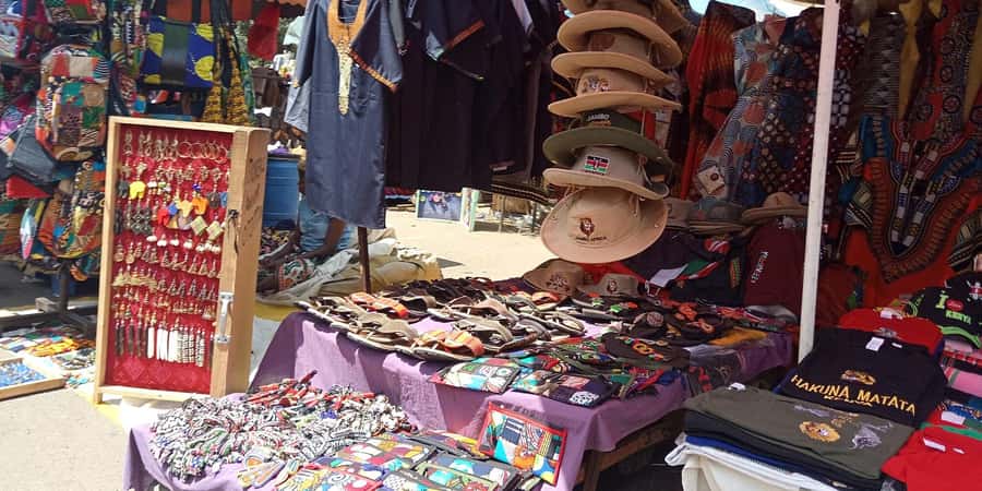 Nairobi: Explore Maasai Market for Unique Souvenirs - First stop: Nairobi’s central craft and gift shops