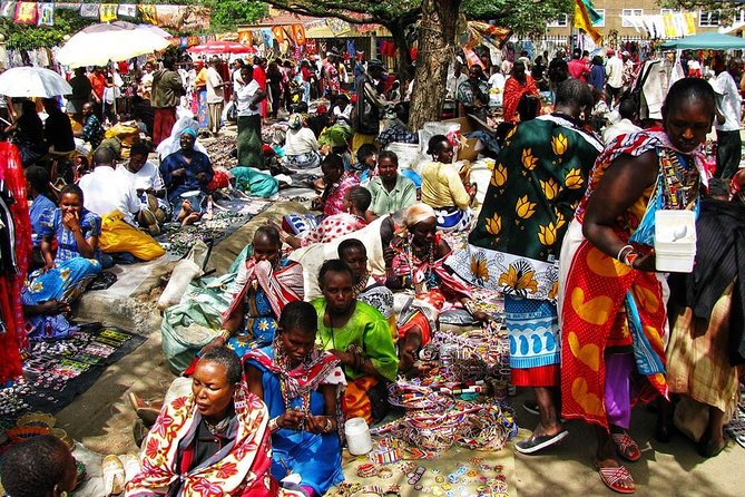 Nairobi Guided Cultural Shopping Experience Day Tour - Bargaining at Nairobi City Market