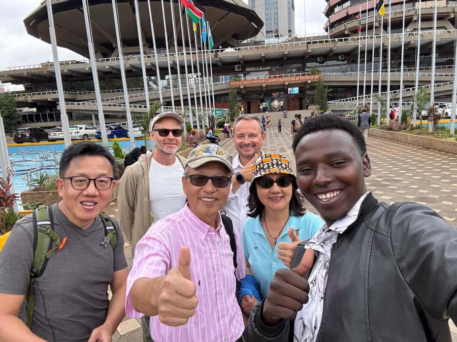 Nairobi: Hidden Gems and Local Secret Guided Walking Tour - Starting near Hilton and finding your feet