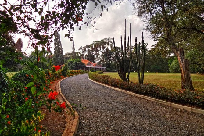 Nairobi Highlights: Karen Blixen, Beads Factory & Giraffe Center Day Tour - Practical tips for a smoother day