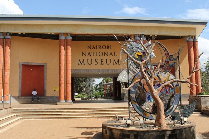 Nairobi Historical Walking City Tour - Jamia Mosque and Nairobi’s central streets