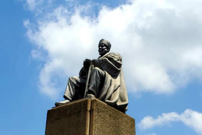 Nairobi History and Modern Culture 3 Hours Tour - Moi Avenue and matatu culture