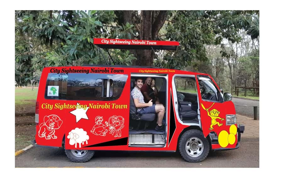 Nairobi: Hop on Hop off and Maasai market Collections Visit - Starting at the National Museum of Kenya