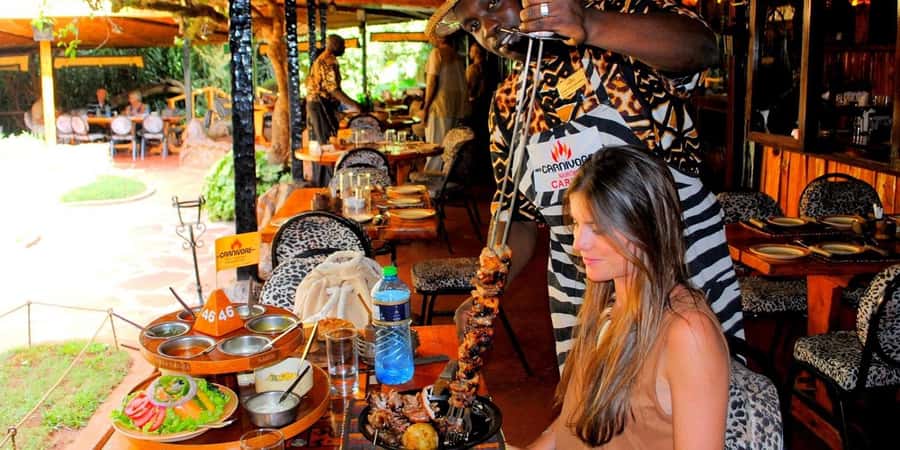 Nairobi National Park, Giraffe, Carnivore Lunch and Bomas - Key points at a glance