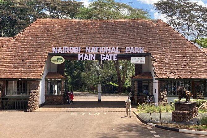 Nairobi National Park half-Day Tour; Free wifi Connection - Entering the park and beginning the game drive