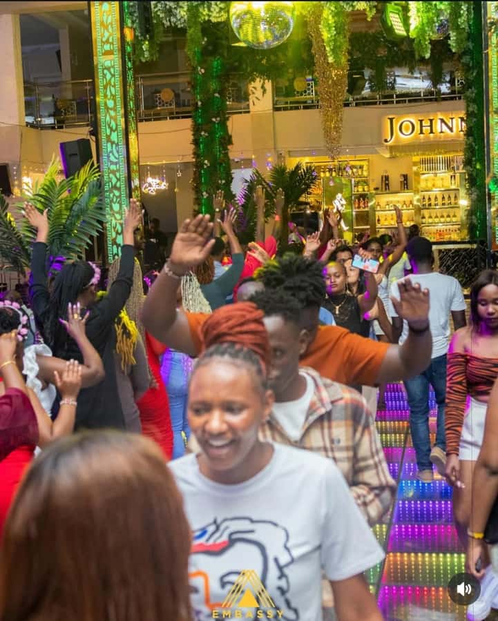 Nairobi: Nightlife Tour with Dinner, Drinks, and Club Entry - Why this Nairobi nightlife tour works