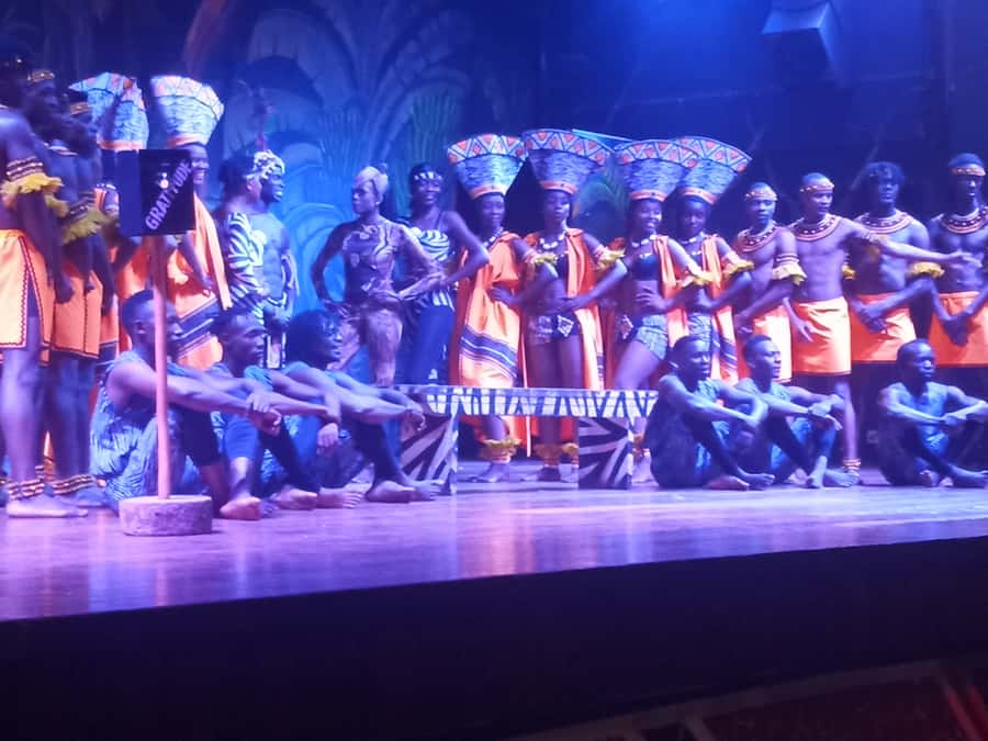 Nairobi: The Safari Cats Show Tickets & Buffet Dinner - Is the experience genuinely Kenyan?