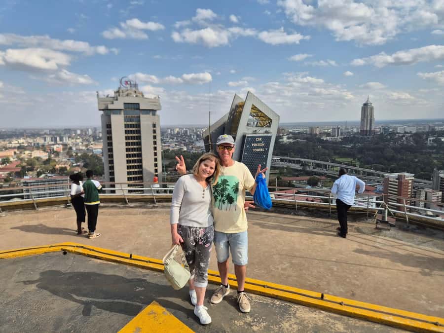 Nairobi Walking Tour, GiraffeCentre & Souvenir Shopping Tour - Meeting the giraffes at the Giraffe Centre