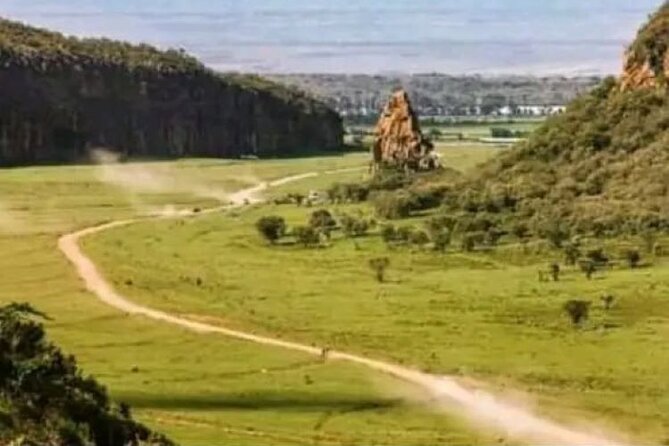 Private Day tour to Hell's Gate National Park and Lake Naivasha - The 7:00 a.m. departure from Nairobi