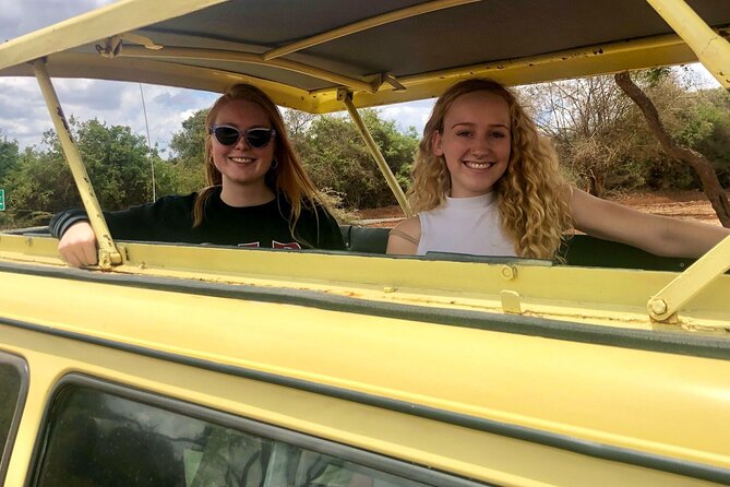 Private escape to:Nairobi national park tour 6.a.m to 11a.m - Key points before you book