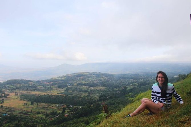 Private Hiking Day Trip to Mt. Longonot from Nairobi - The Great Rift Valley viewpoint