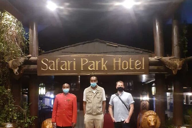 Safari Park Dinner with Safari Cats Dance Show - The Safari Cats show at about 9 p.m.