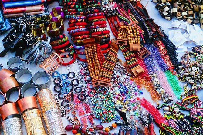 The Nairobi Skyline & Maasai Market! - A pause at Uhuru Park
