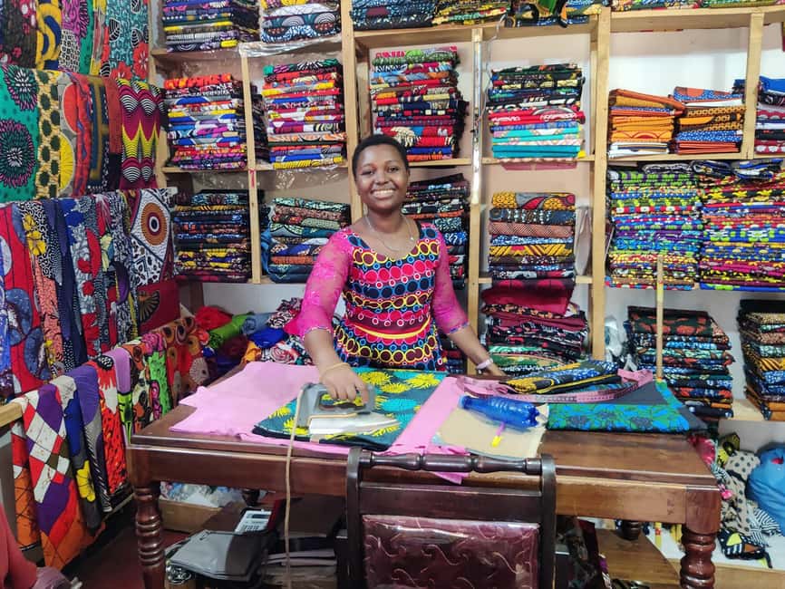 Threads of Mombasa Textile and Market Tour with Lunch - Finding the right cloth in the local markets