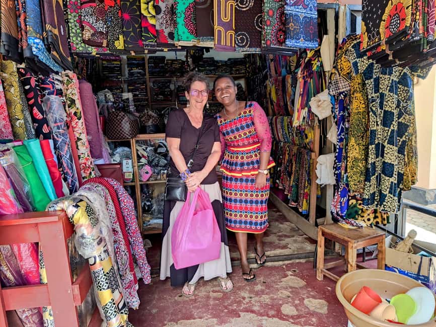 Threads of Mombasa Textile and Market Tour with Lunch - Reading the language of kanga and kitenge