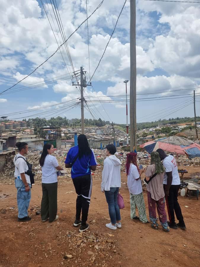 Visit Kibera The Largest Slum With a Local - Stop three: the open-air market