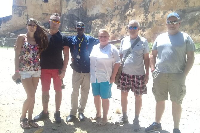 Walking Tour Through Old Town Mombasa and Fort Jesus - What Humphrey does well